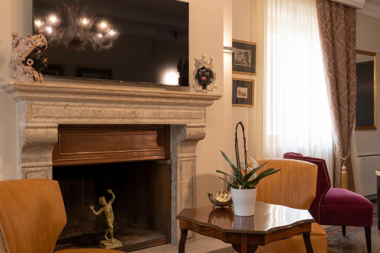 Domus Clelia Antica Luxury Bed & Breakfast *