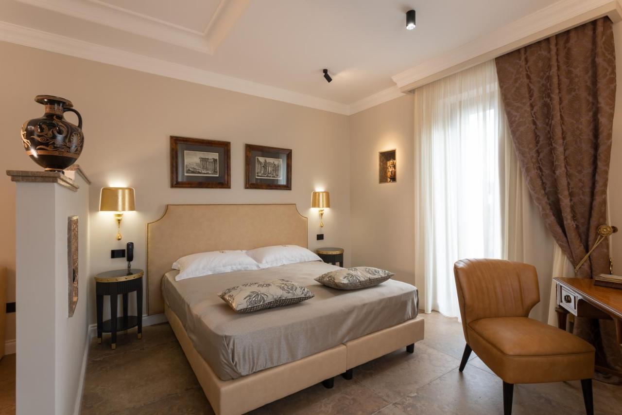 Domus Clelia Antica Luxury Bed & Breakfast