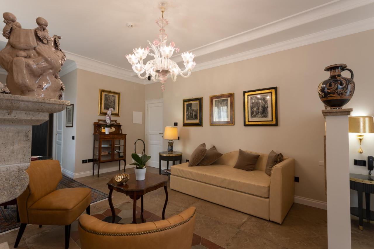 Domus Clelia Antica Luxury *